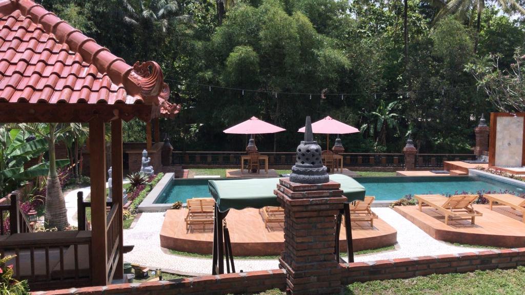 Rumah Dharma 2 Riverside Hotel Magelang Exterior photo