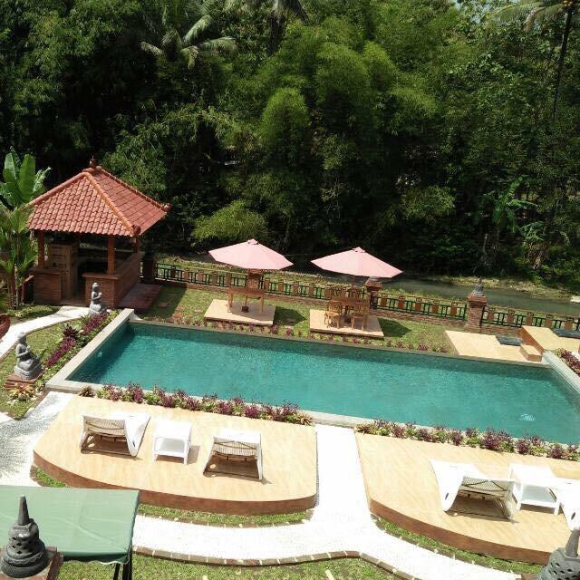 Rumah Dharma 2 Riverside Hotel Magelang Exterior photo